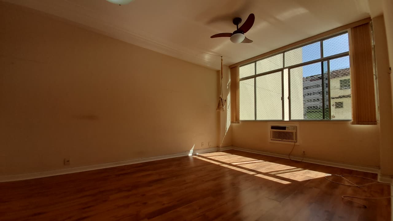 Apartamento à venda Constante Ramos 3 quartos com vaga 